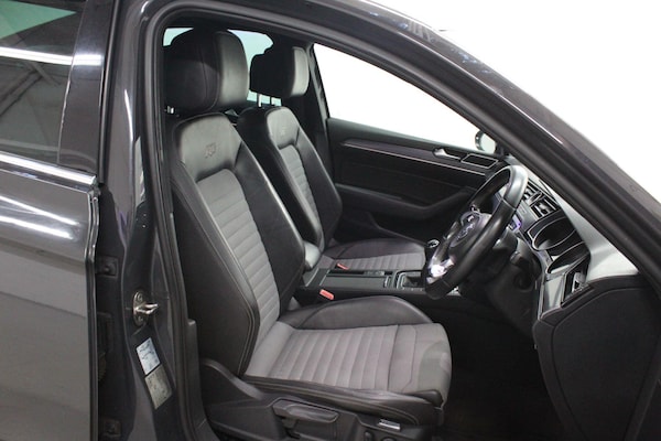 Used Volkswagen Passat 2015 for sale - 75756500: Photo 29