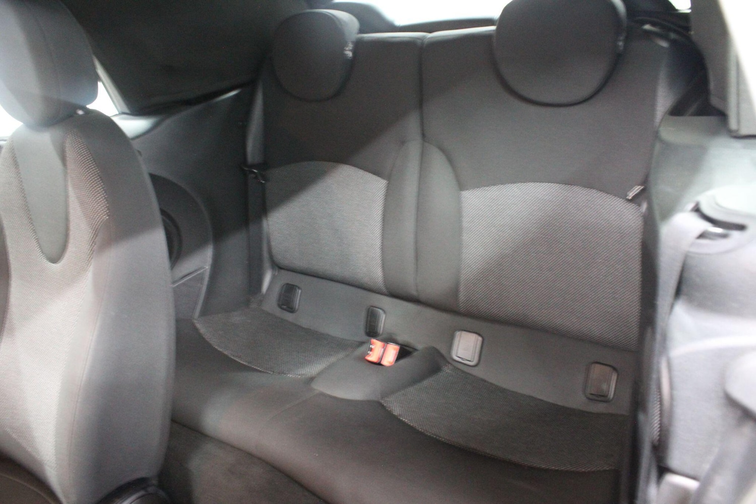 Used MINI Convertible 2014 for sale - 76059527: Photo 27