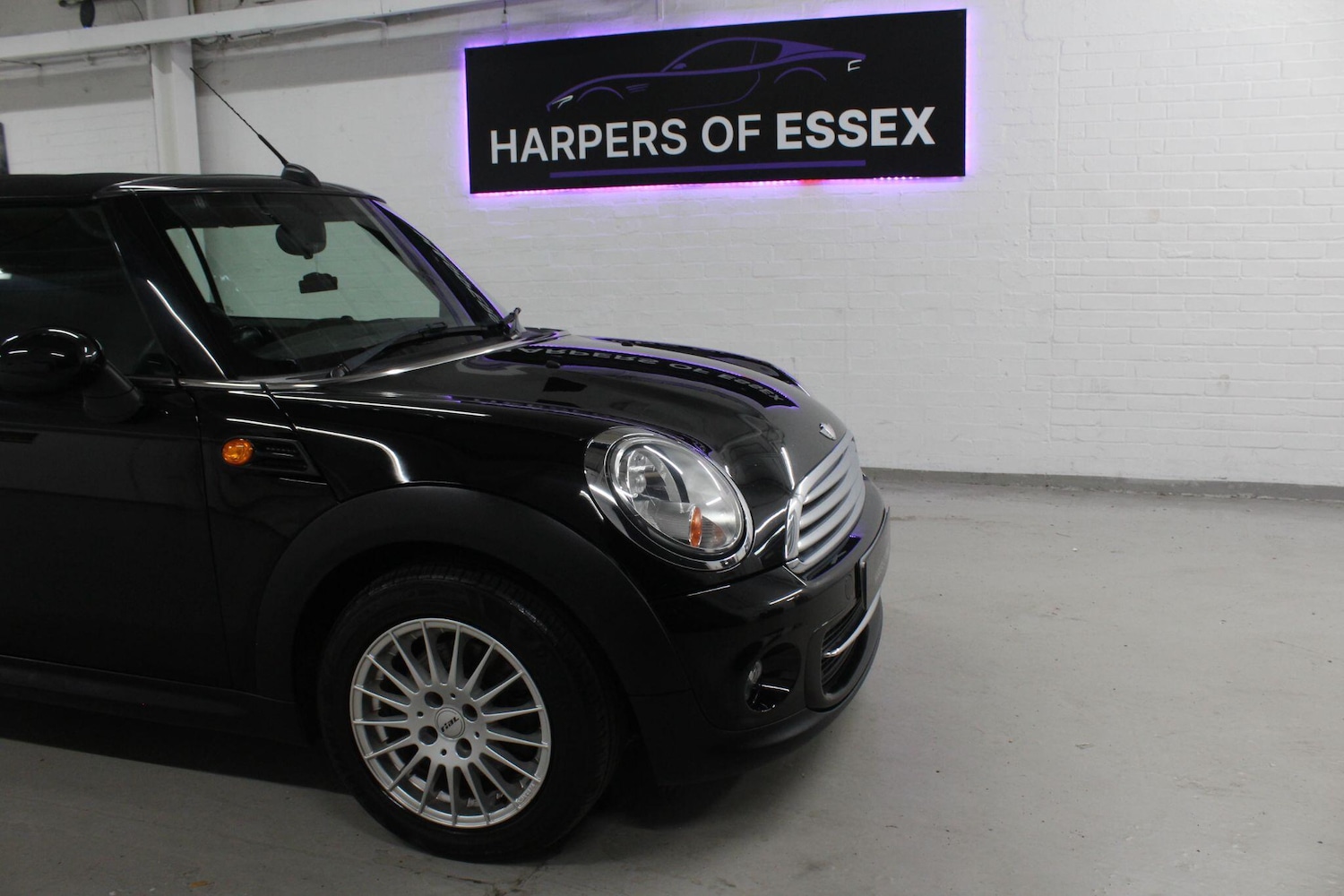 Used MINI Convertible 2014 for sale - 76059527: Photo 8