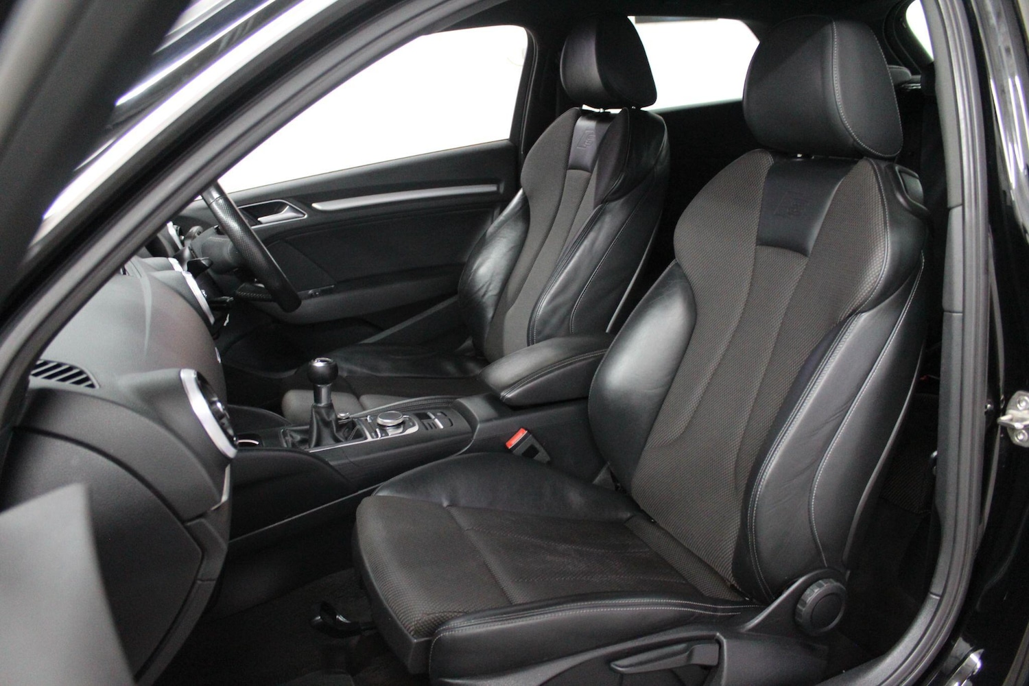 Used Audi A3 2016 for sale - 76865793: Photo 14