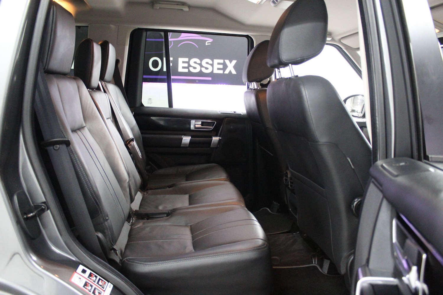 Used Land Rover Discovery 4 2014 for sale - 77190830: Photo 15