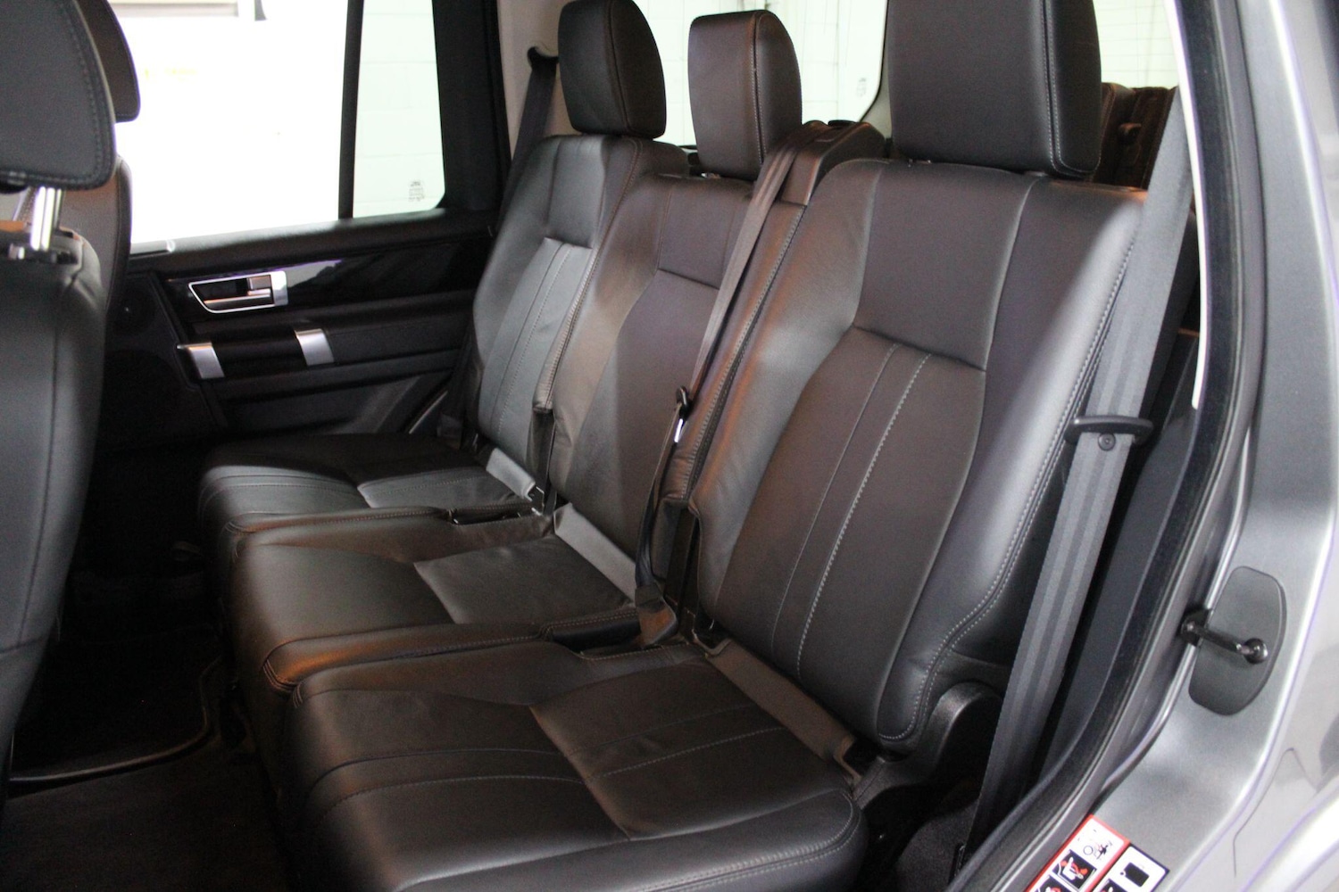 Used Land Rover Discovery 4 2014 for sale - 77190830: Photo 18