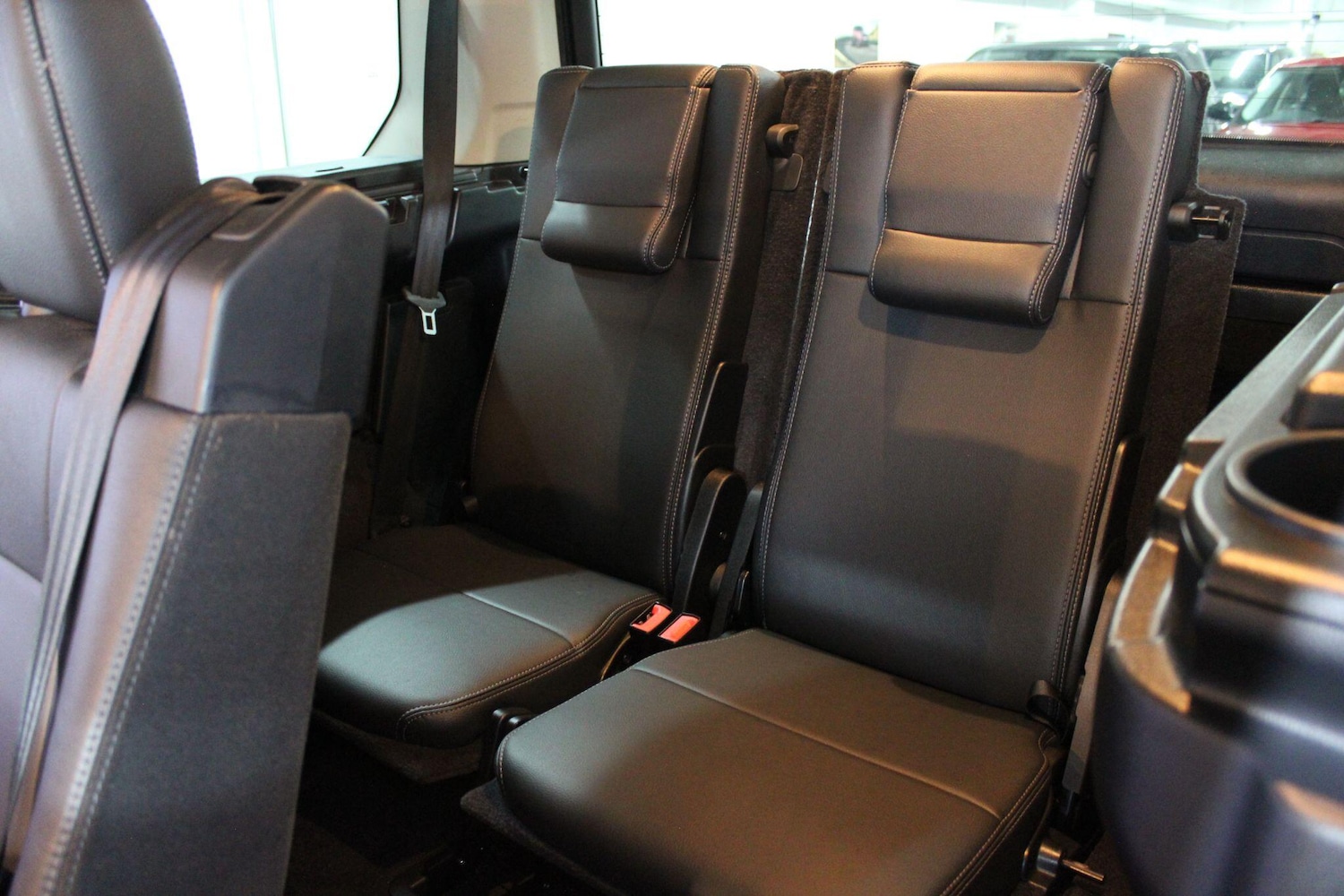 Used Land Rover Discovery 4 2014 for sale - 77190830: Photo 20