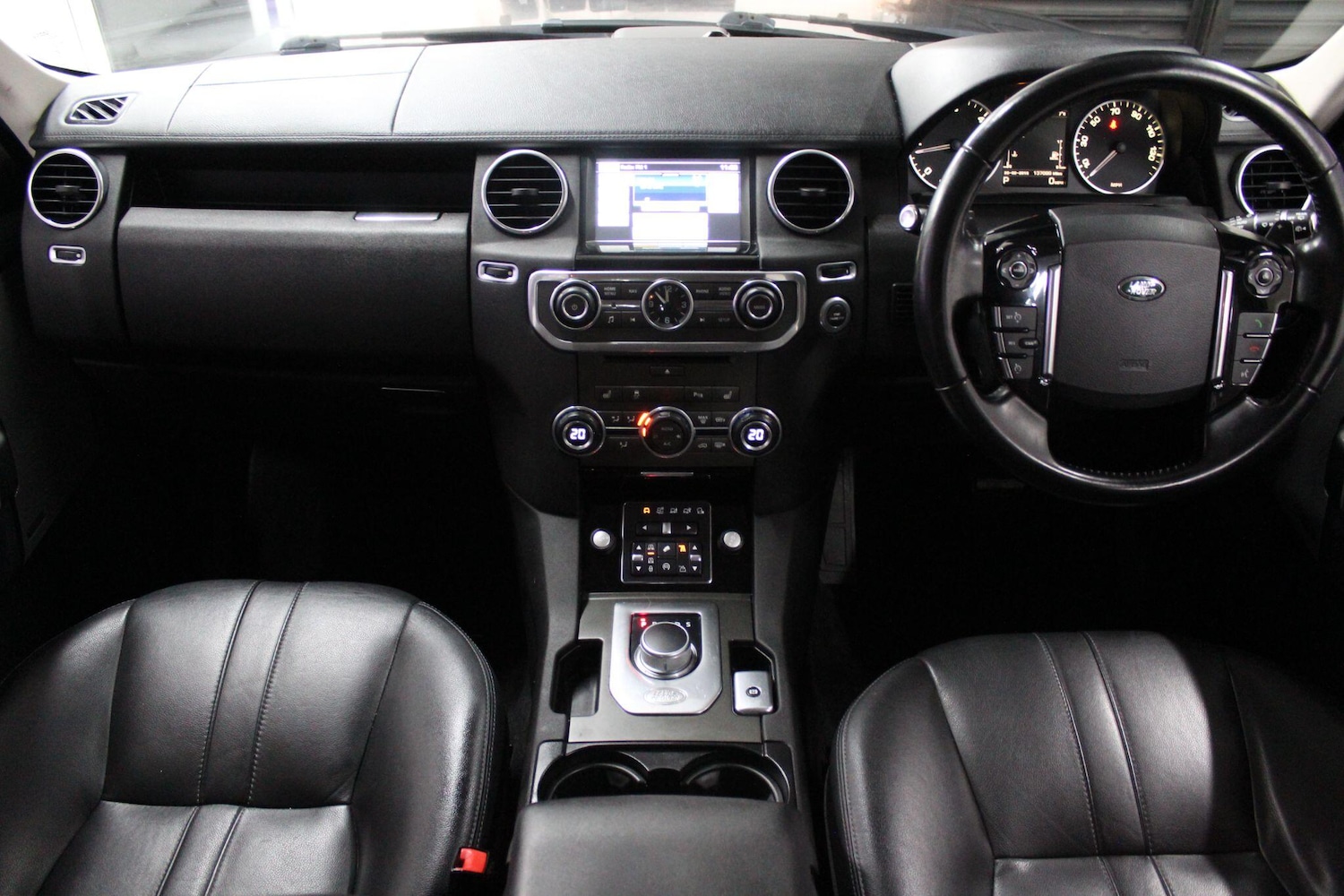 Used Land Rover Discovery 4 2014 for sale - 77190830: Photo 21