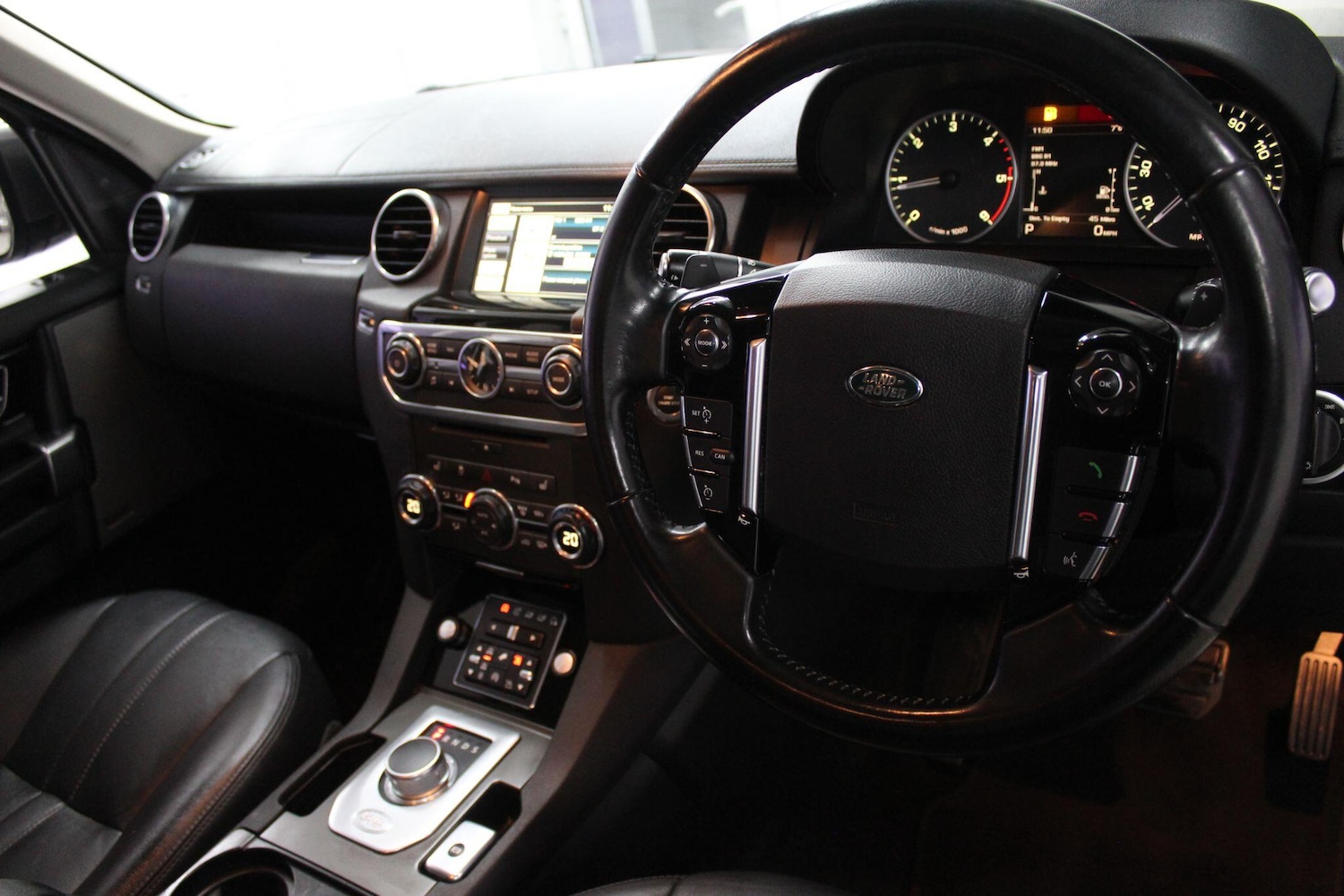 Used Land Rover Discovery 4 2014 for sale - 77190830: Photo 22