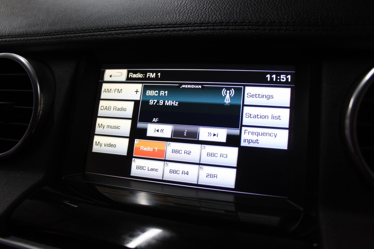 Used Land Rover Discovery 4 2014 for sale - 77190830: Photo 28