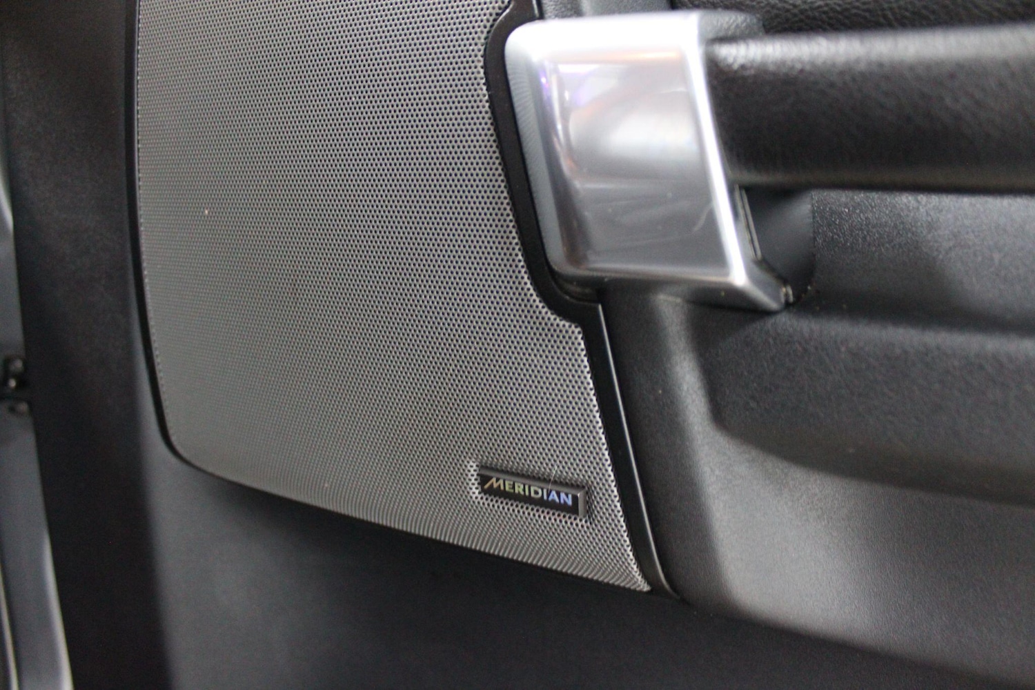 Used Land Rover Discovery 4 2014 for sale - 77190830: Photo 33