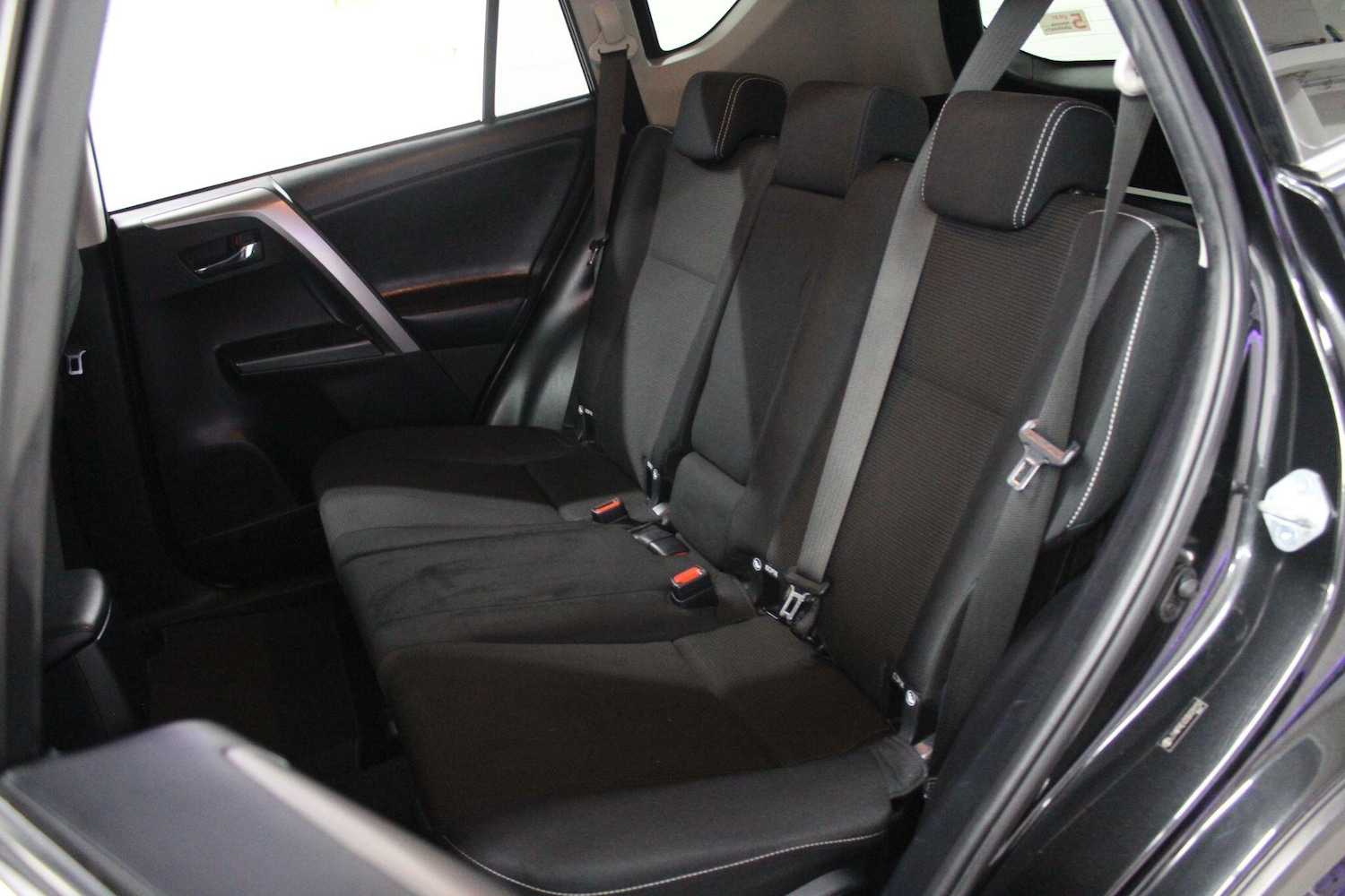 Used Toyota RAV4 2017 for sale - 77215828: Photo 16