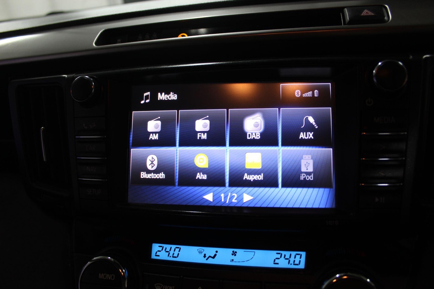 Used Toyota RAV4 2017 for sale - 77215828: Photo 25