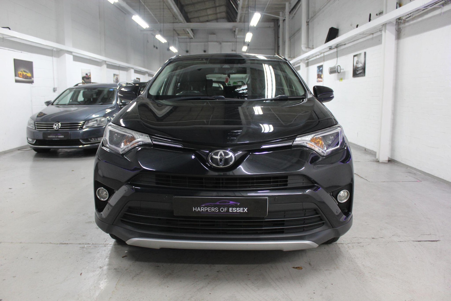 Used Toyota RAV4 2017 for sale - 77215828: Photo 3