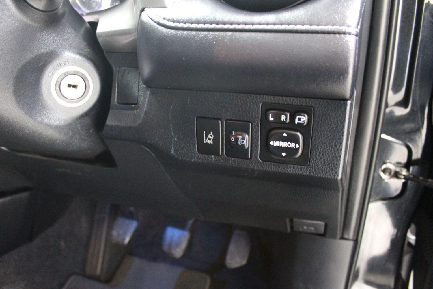 Used Toyota RAV4 2017 for sale - 77215828: Photo 31