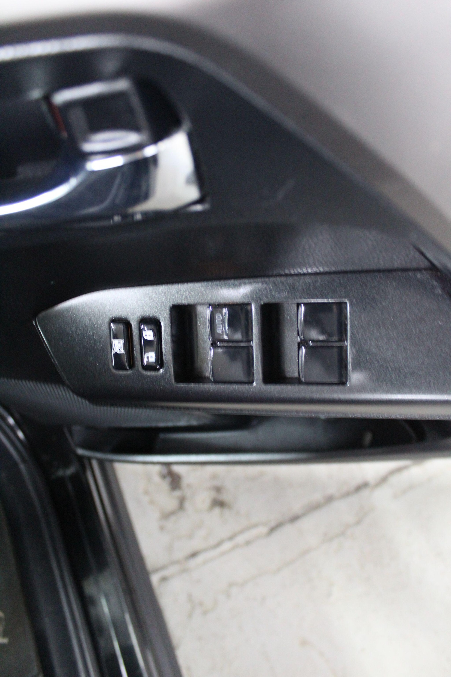 Used Toyota RAV4 2017 for sale - 77215828: Photo 35