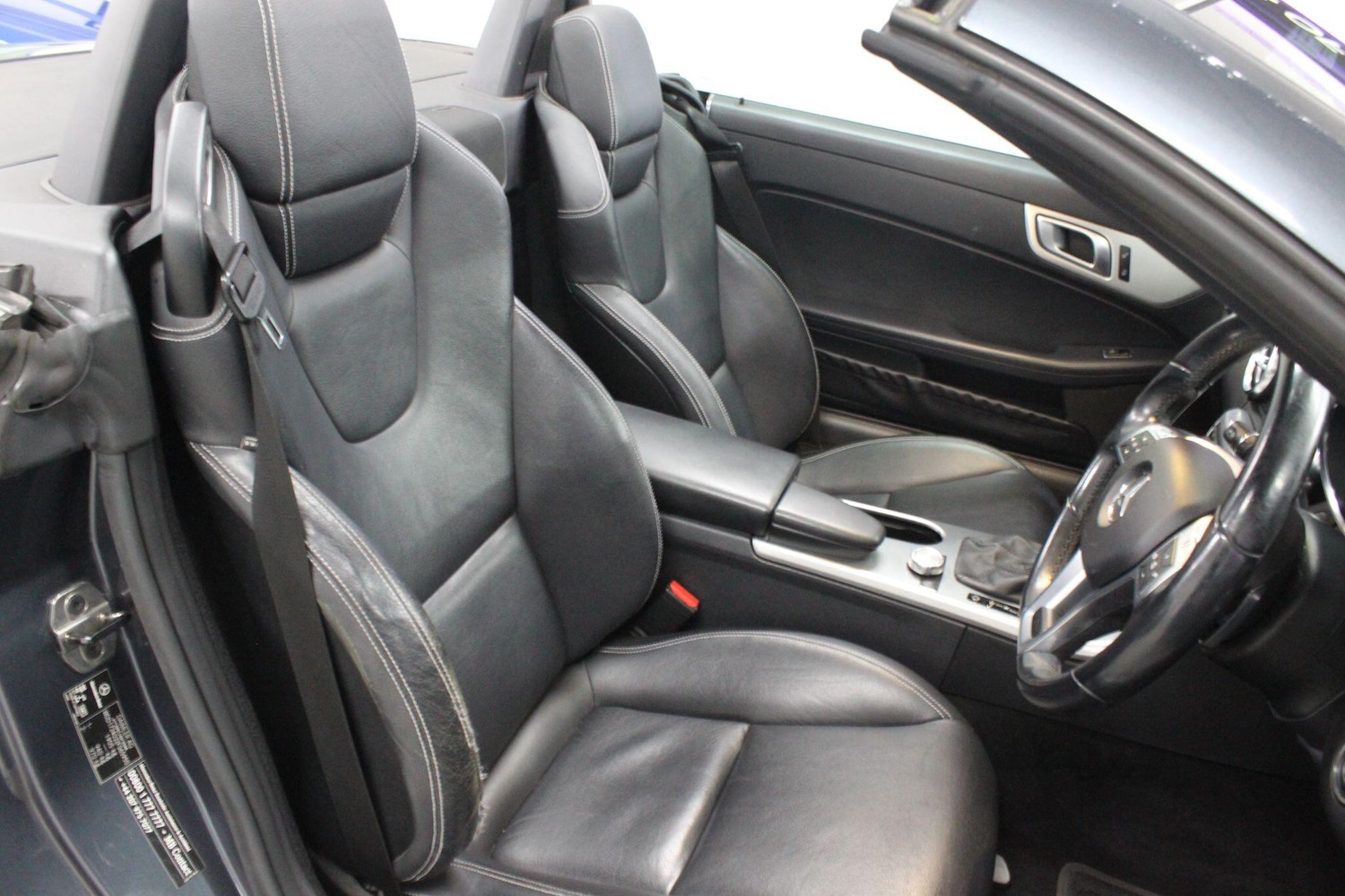 Used Mercedes-Benz SLK 2013 for sale - 76992957: Photo 23