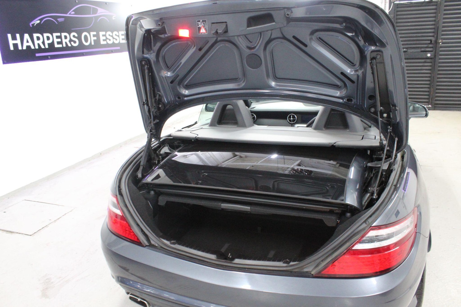 Used Mercedes-Benz SLK 2013 for sale - 76992957: Photo 28