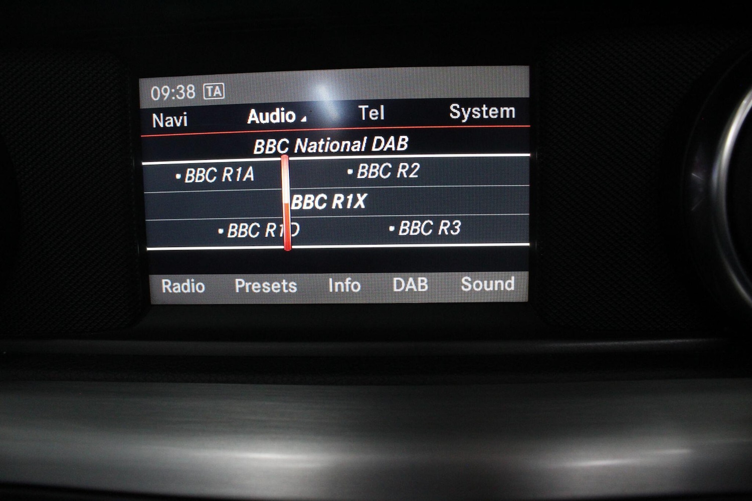 Used Mercedes-Benz SLK 2013 for sale - 76992957: Photo 31