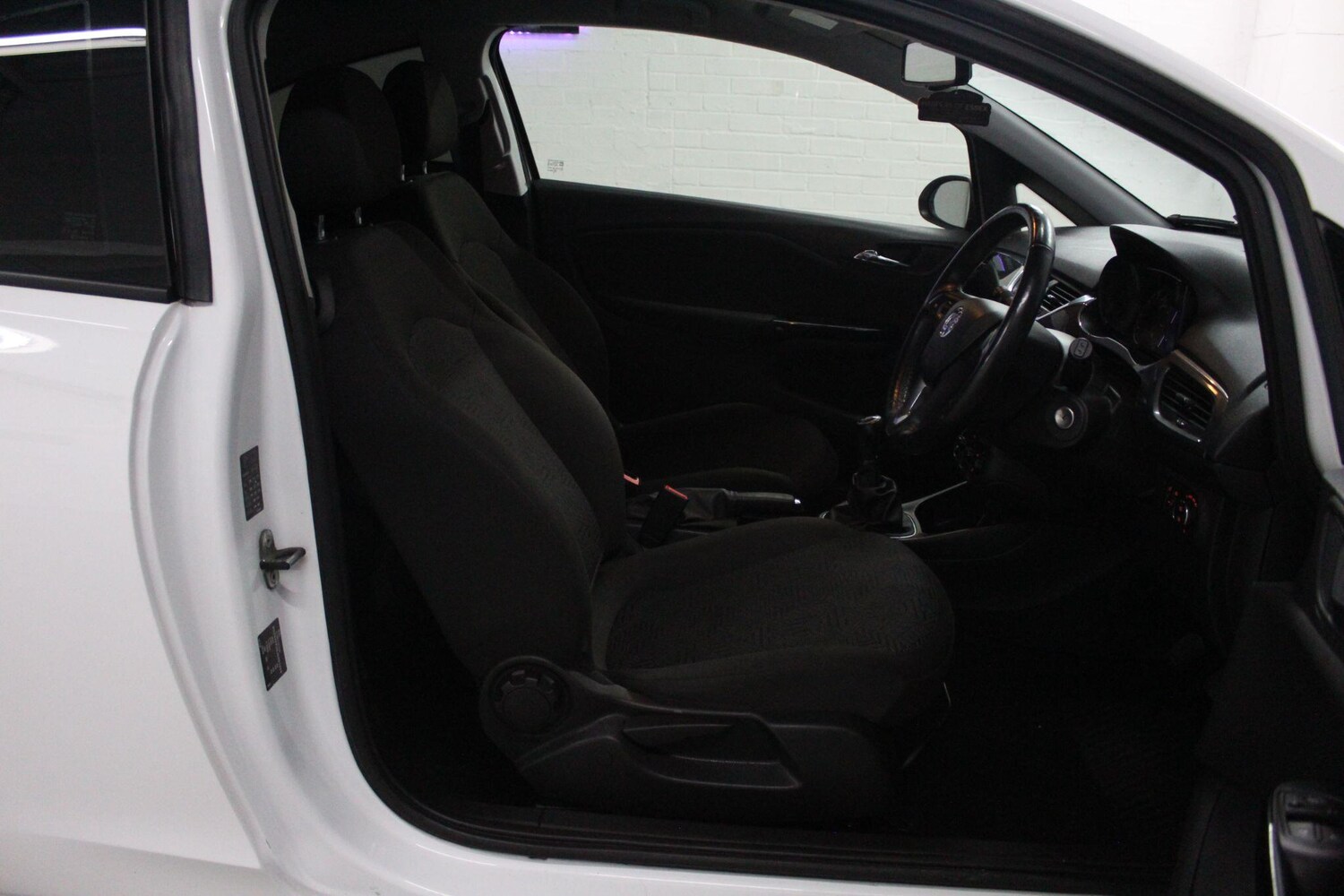 Used Vauxhall Corsa 2018 for sale - 76388171: Photo 11