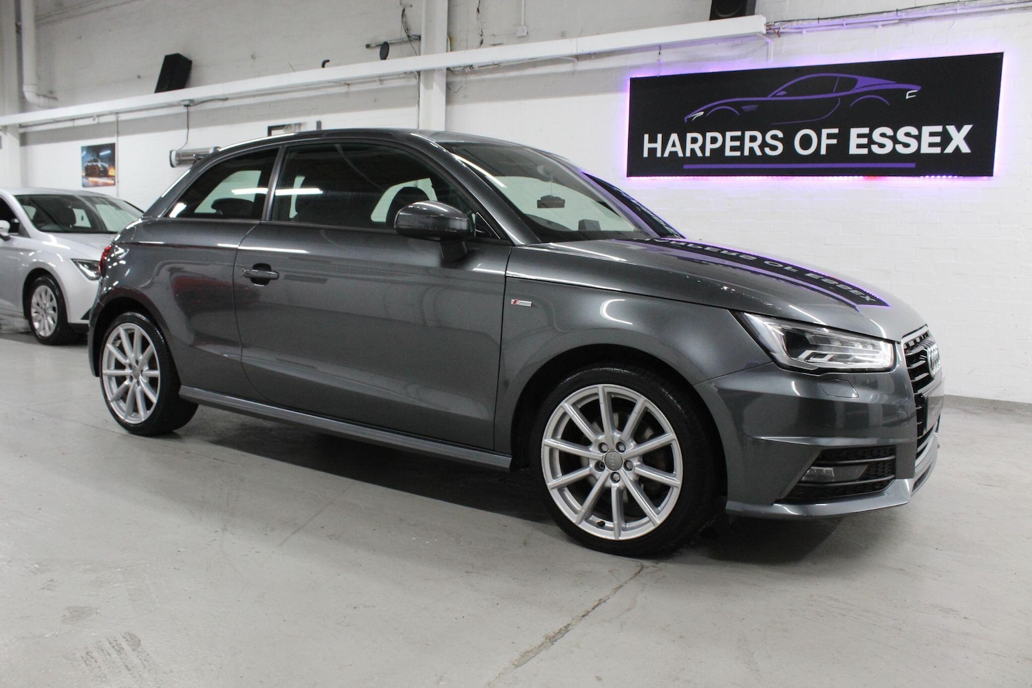 Used Audi A1 2016 for sale - 76484832: Photo 2