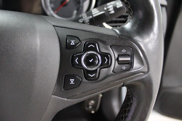 Used Vauxhall Astra 2016 for sale - 75539882: Photo 32