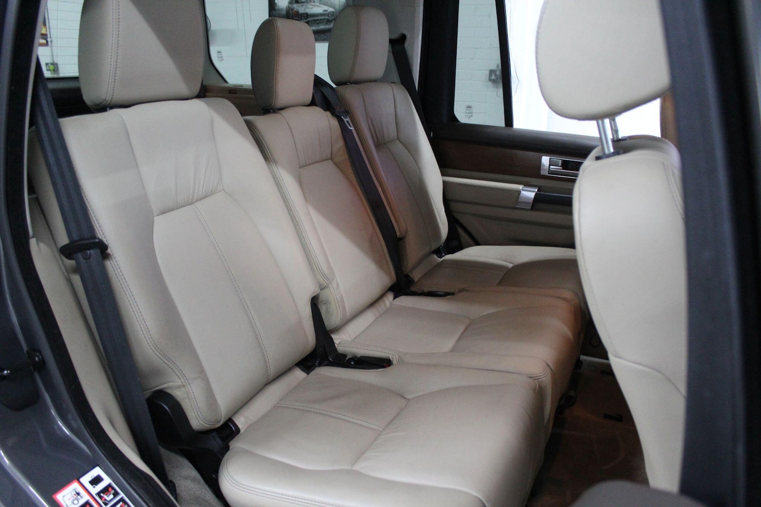 Used Land Rover Discovery 4 2016 for sale - 77424942: Photo 16