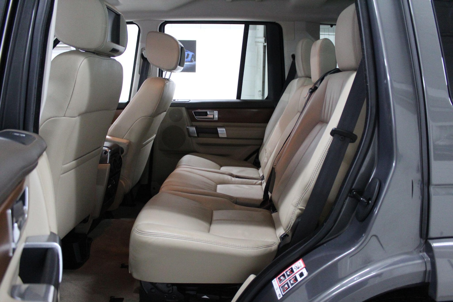 Used Land Rover Discovery 4 2016 for sale - 77424942: Photo 17