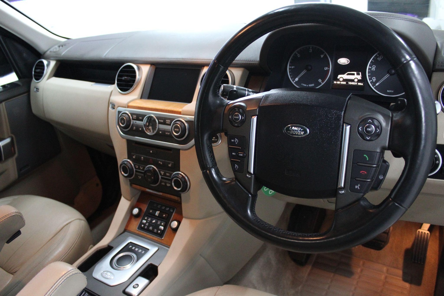 Used Land Rover Discovery 4 2016 for sale - 77424942: Photo 21