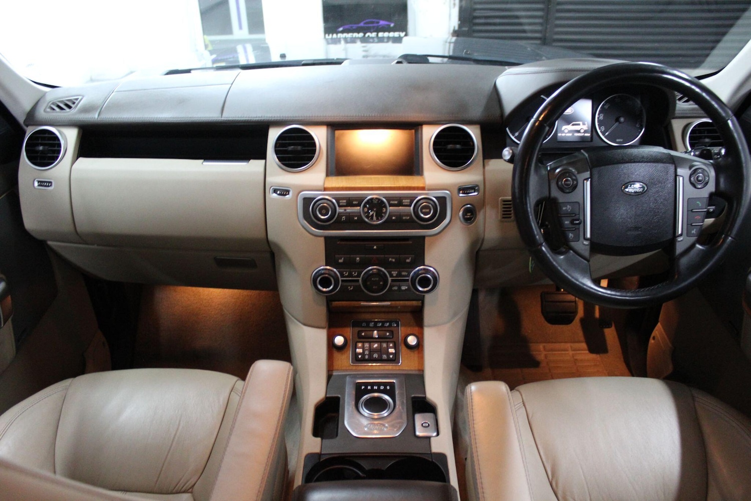 Used Land Rover Discovery 4 2016 for sale - 77424942: Photo 22