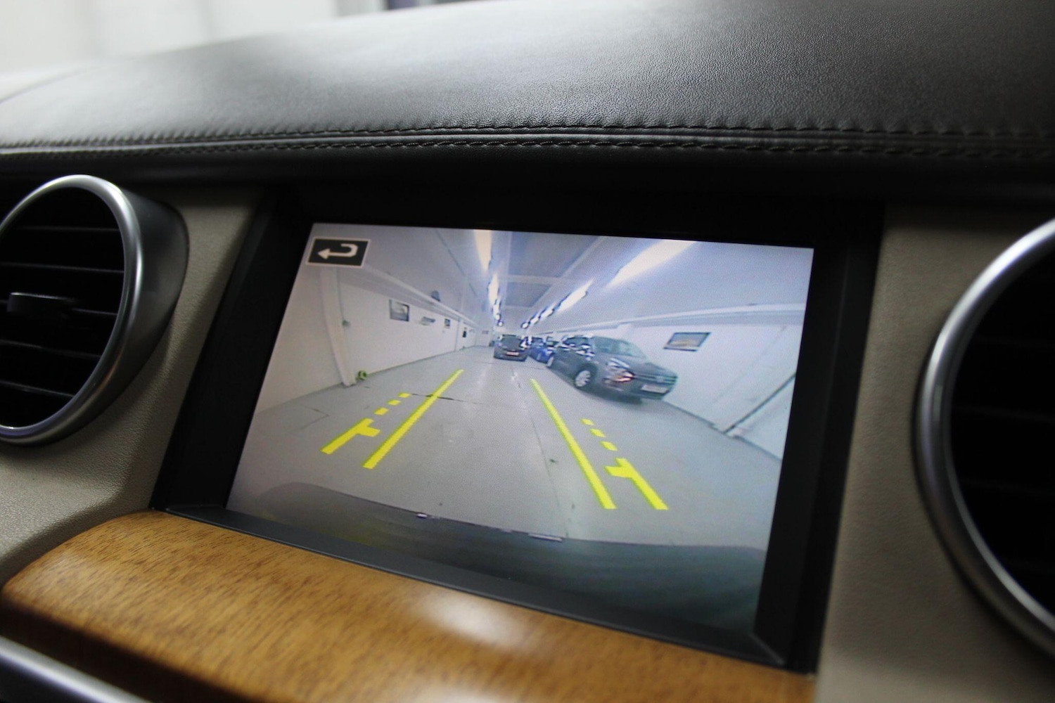 Used Land Rover Discovery 4 2016 for sale - 77424942: Photo 26