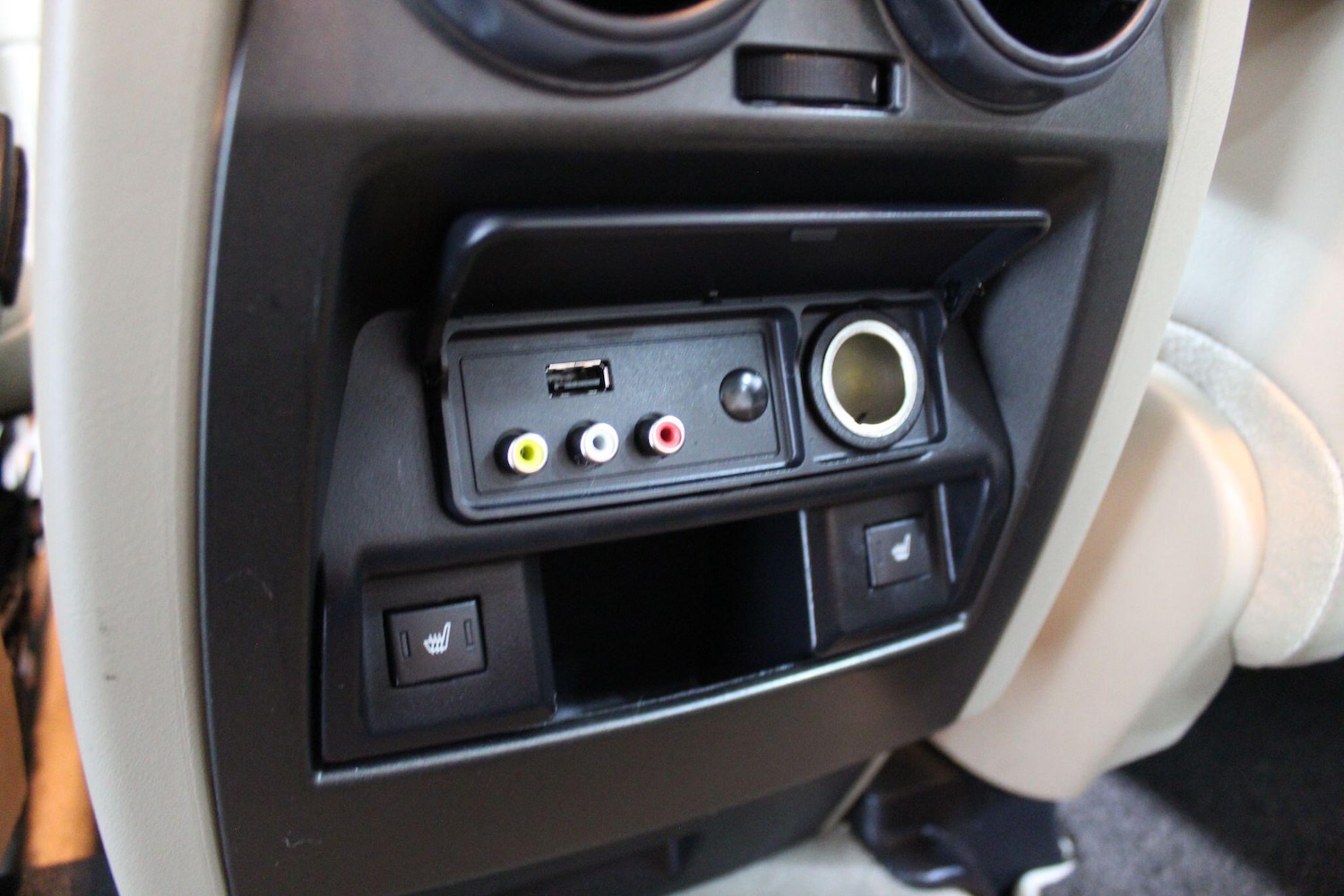 Used Land Rover Discovery 4 2016 for sale - 77424942: Photo 33