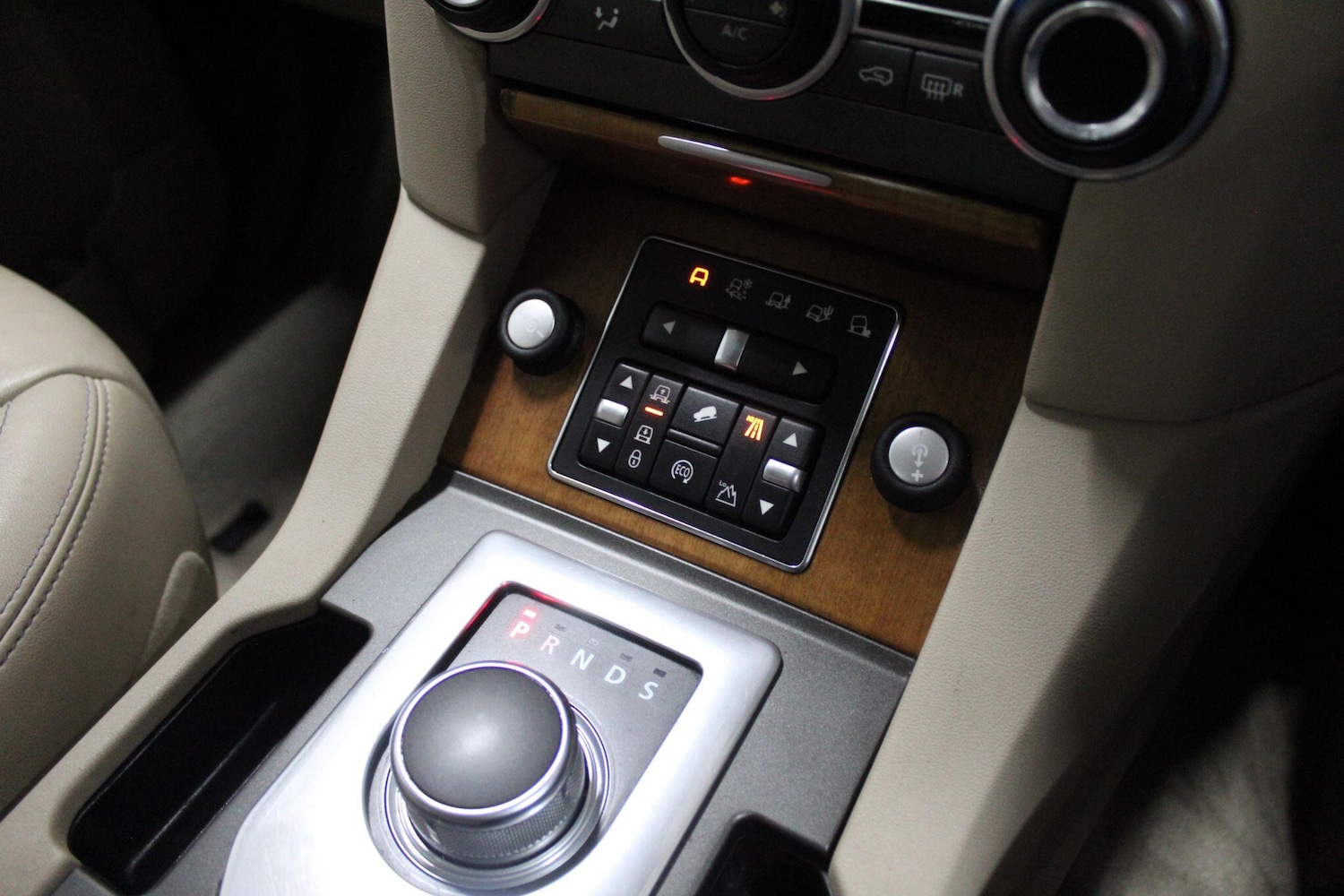 Used Land Rover Discovery 4 2016 for sale - 77424942: Photo 38