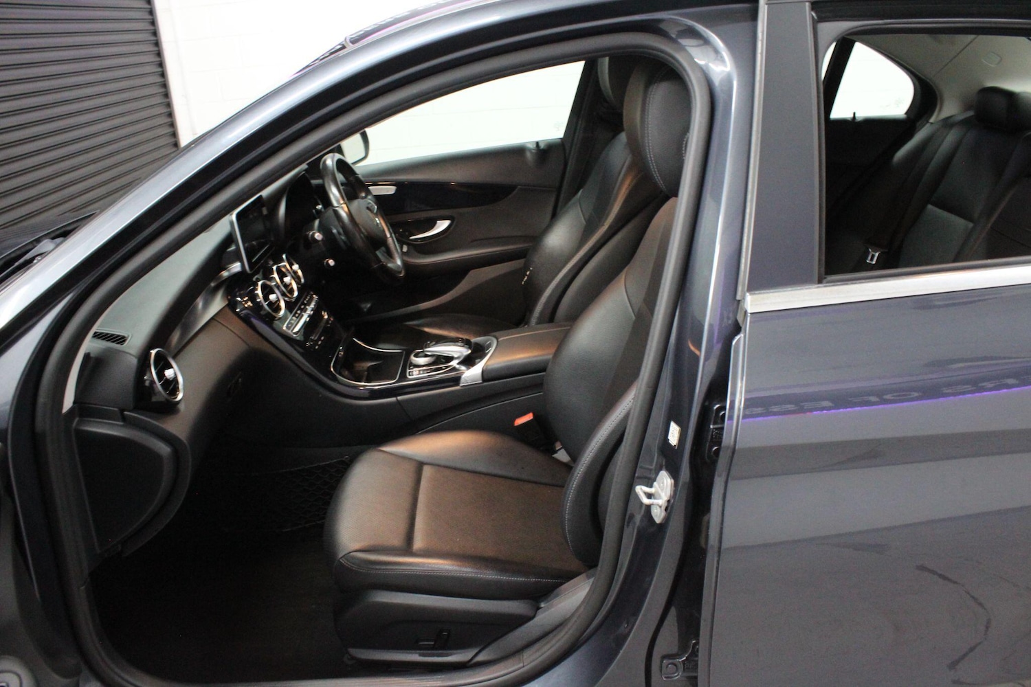 Used Mercedes-Benz C Class 2015 for sale - 76992533: Photo 13