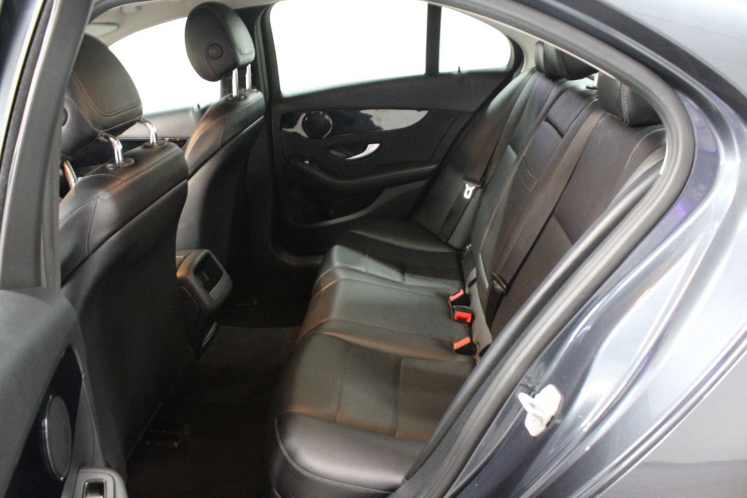 Used Mercedes-Benz C Class 2015 for sale - 76992533: Photo 17