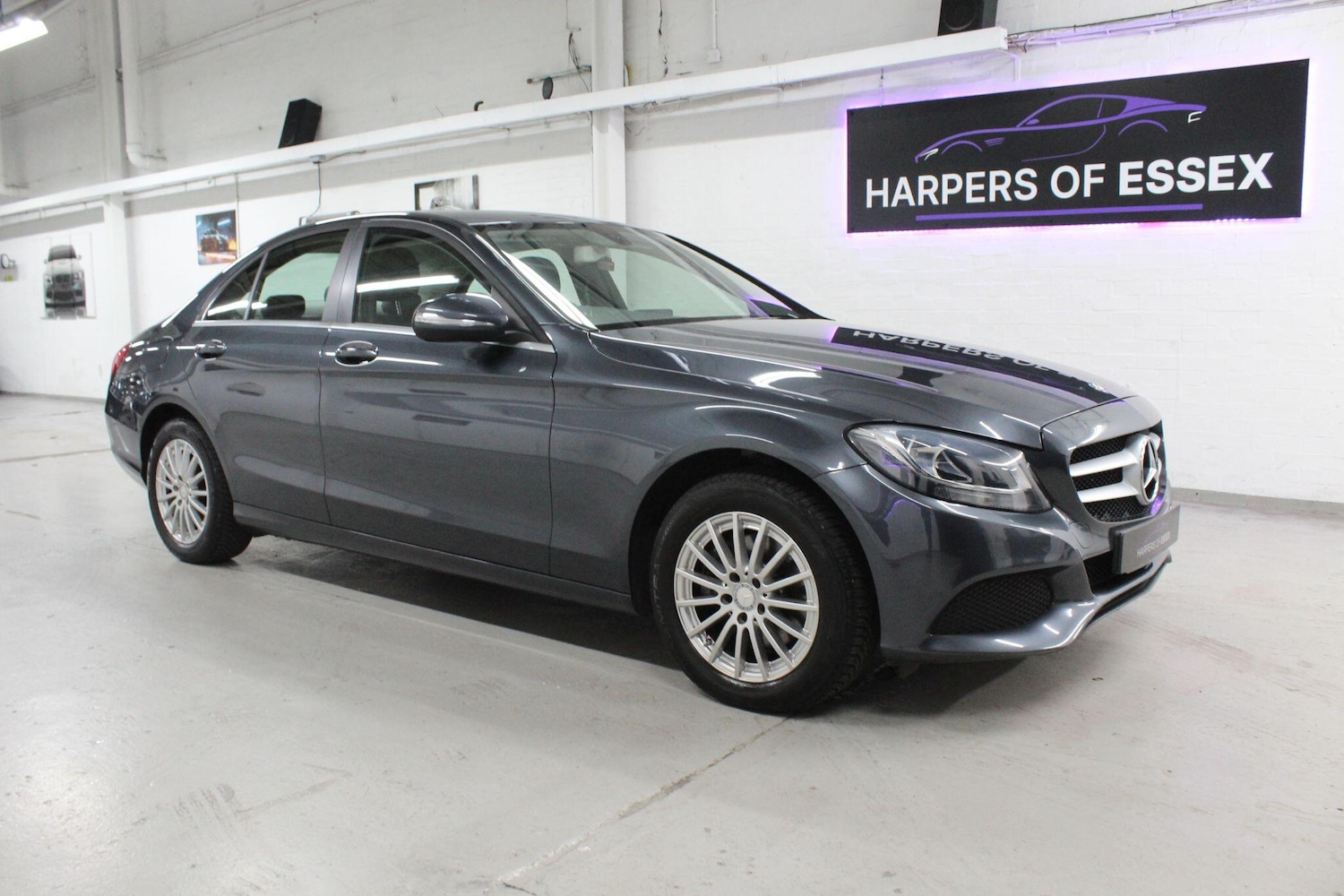 Used Mercedes-Benz C Class 2015 for sale - 76992533: Photo 2