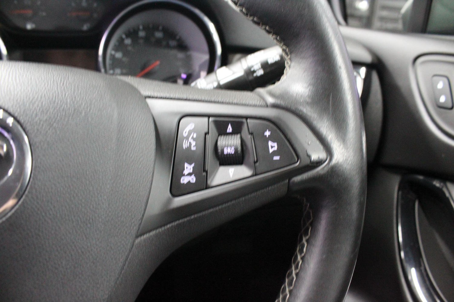 Used Vauxhall Astra 2019 for sale - 76440646: Photo 29