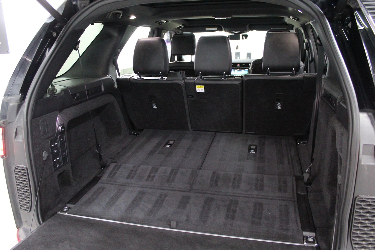 Used Land Rover Discovery 2019 for sale - 77238309: Photo 25