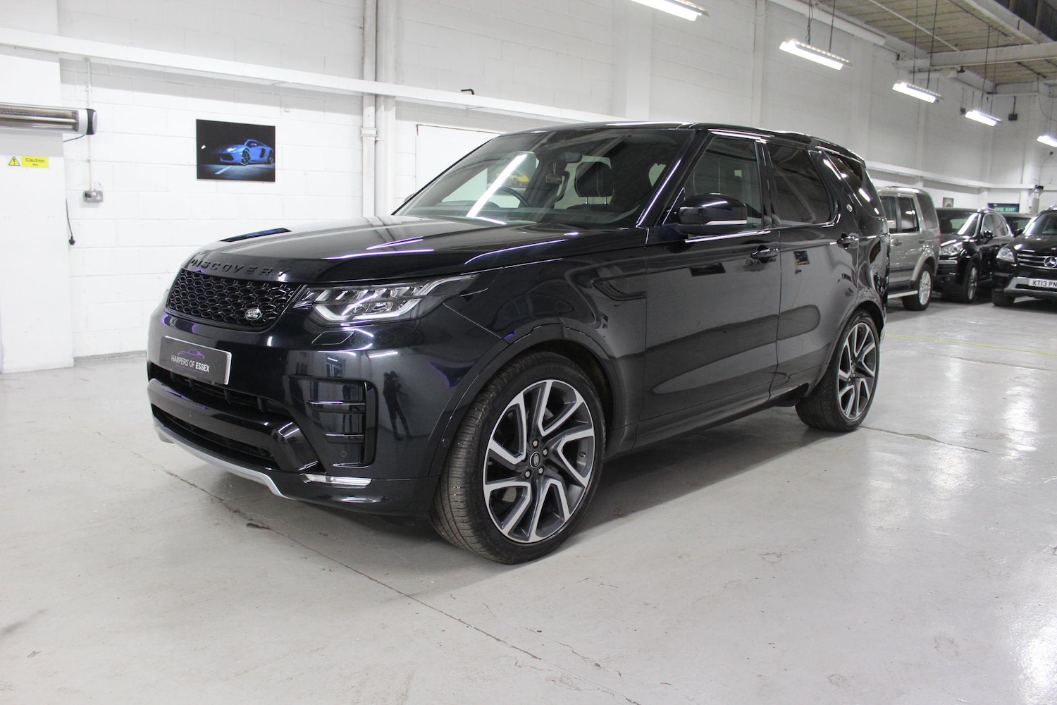 Used Land Rover Discovery 2019 for sale - 77238309: Photo 4