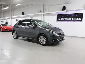 Peugeot - 208