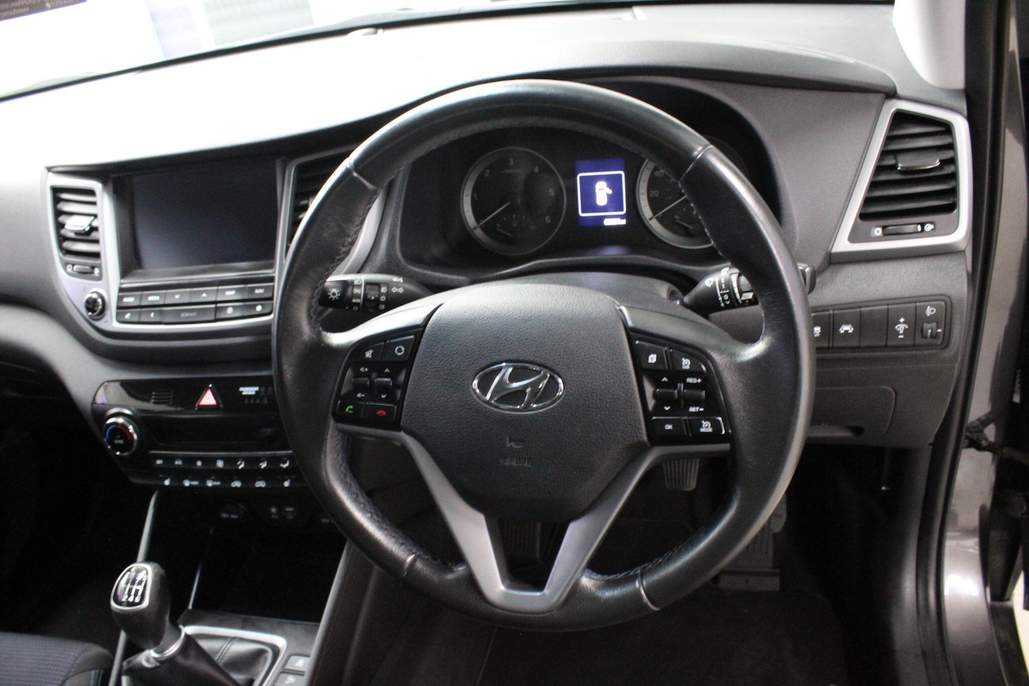Used Hyundai TUCSON 2017 for sale - 76059421: Photo 20