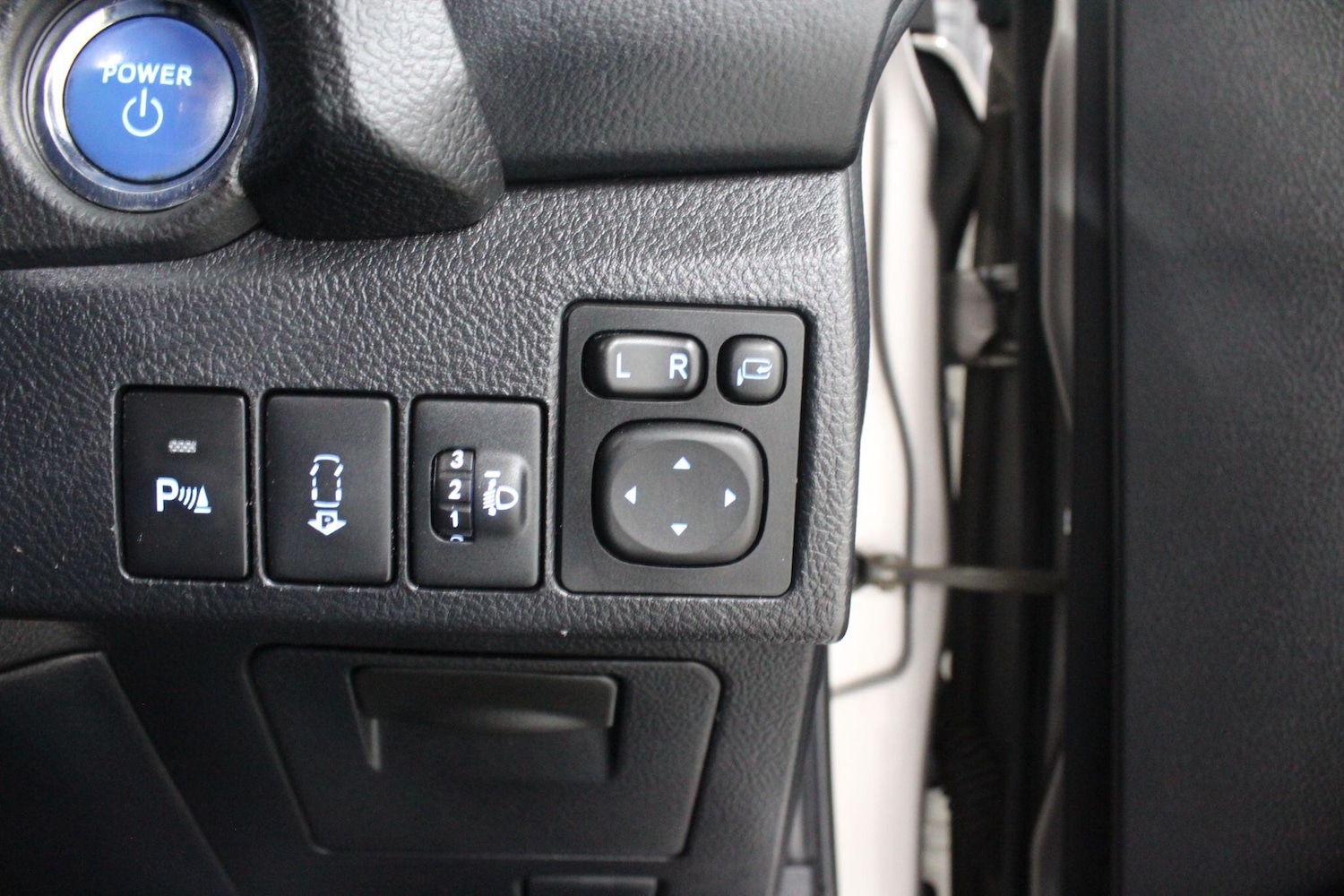 Used Toyota Auris 2015 for sale - 76801876: Photo 38