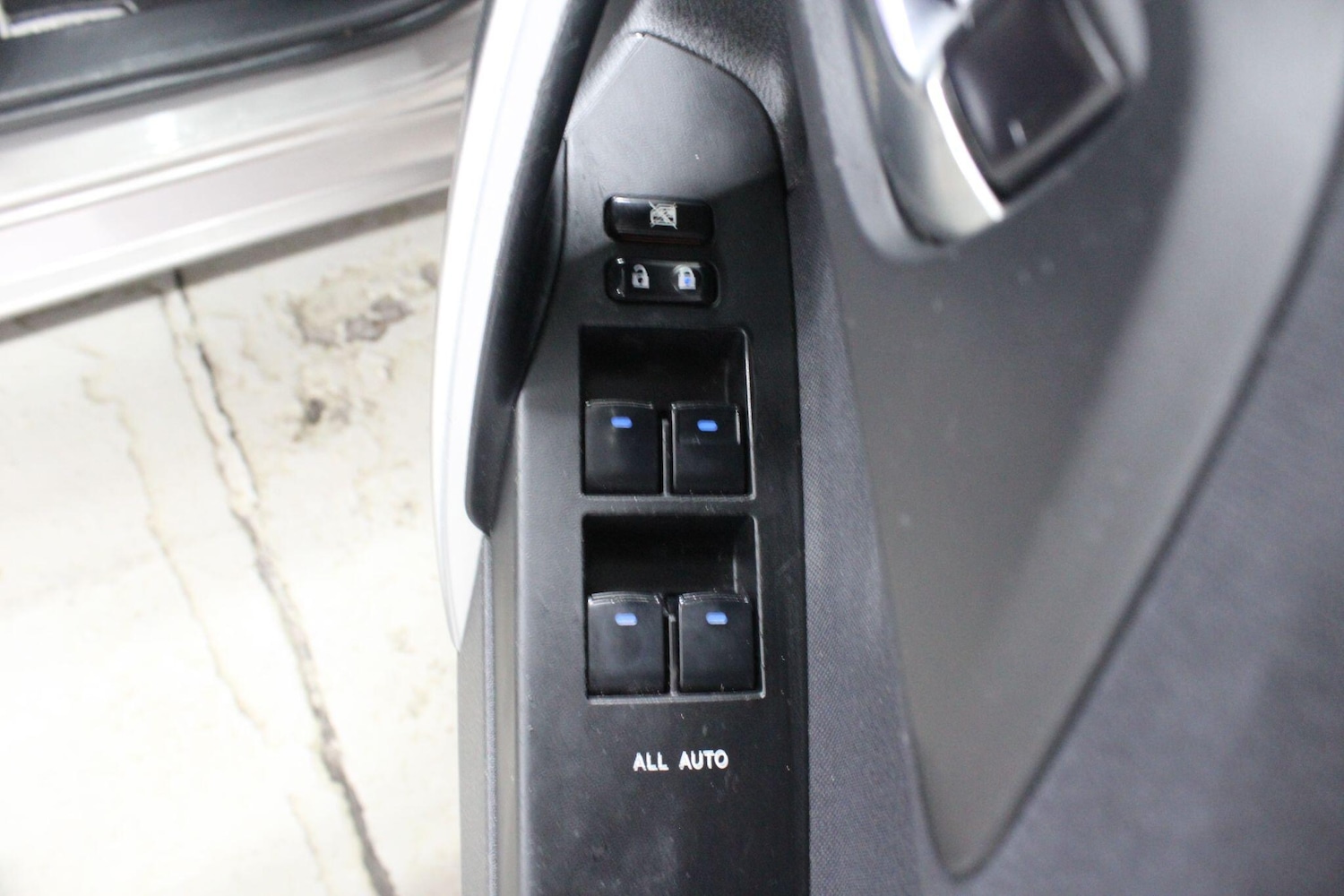 Used Toyota Auris 2015 for sale - 76801876: Photo 43