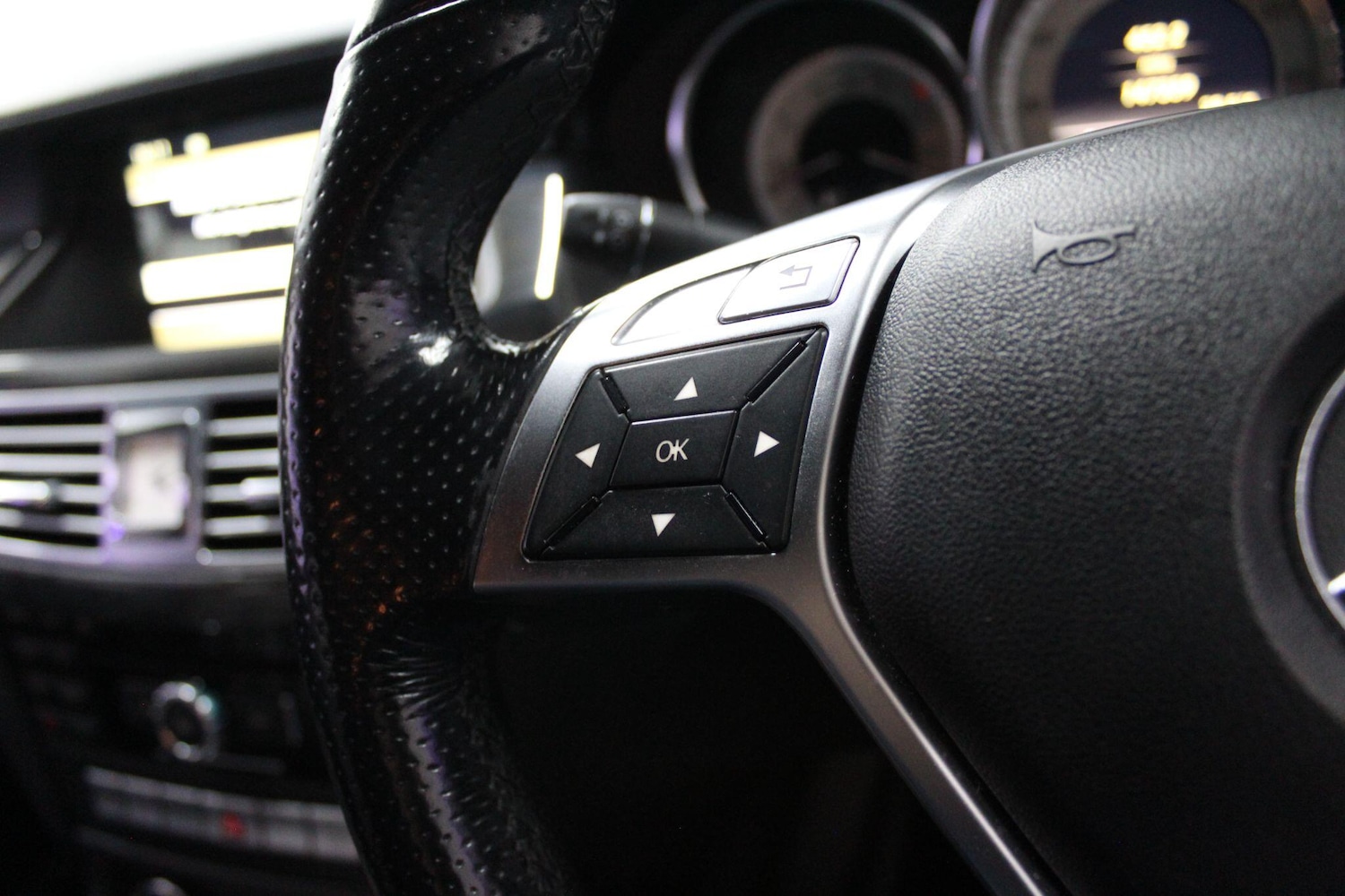 Used Mercedes-Benz CLS for sale - 76824902: Photo 32