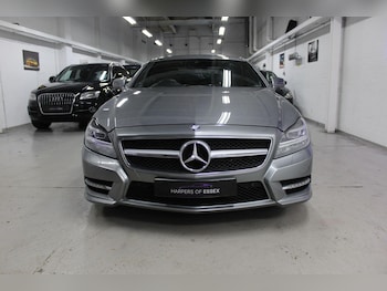 Used Mercedes-Benz CLS 2011 for sale - 76824902: Photo