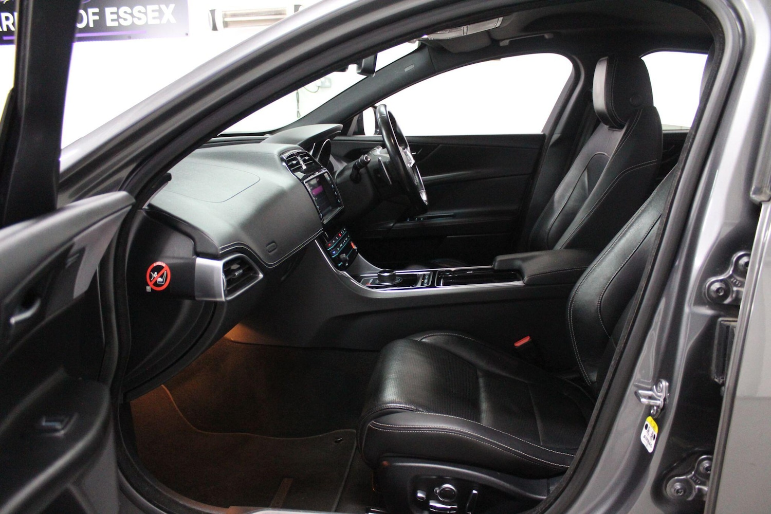 Used Jaguar XE 2017 for sale - 77670480: Photo 13