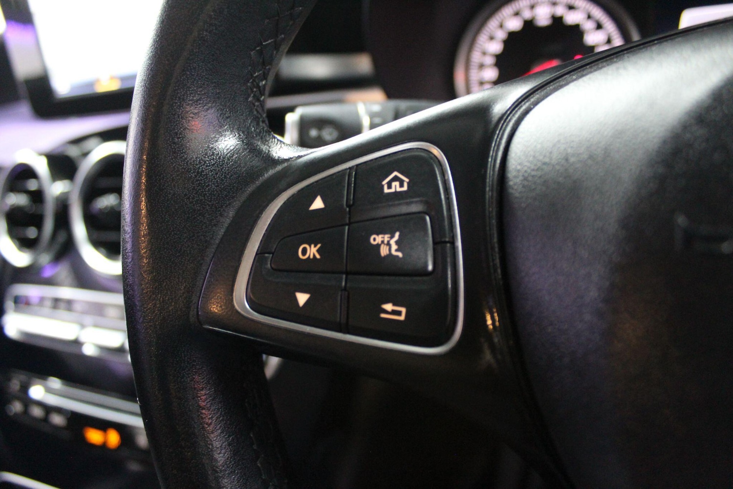 Used Mercedes-Benz C Class 2016 for sale - 76898572: Photo 37