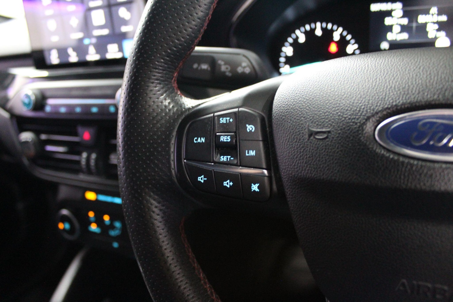 Used Ford Focus for sale - 76824976: Photo 27