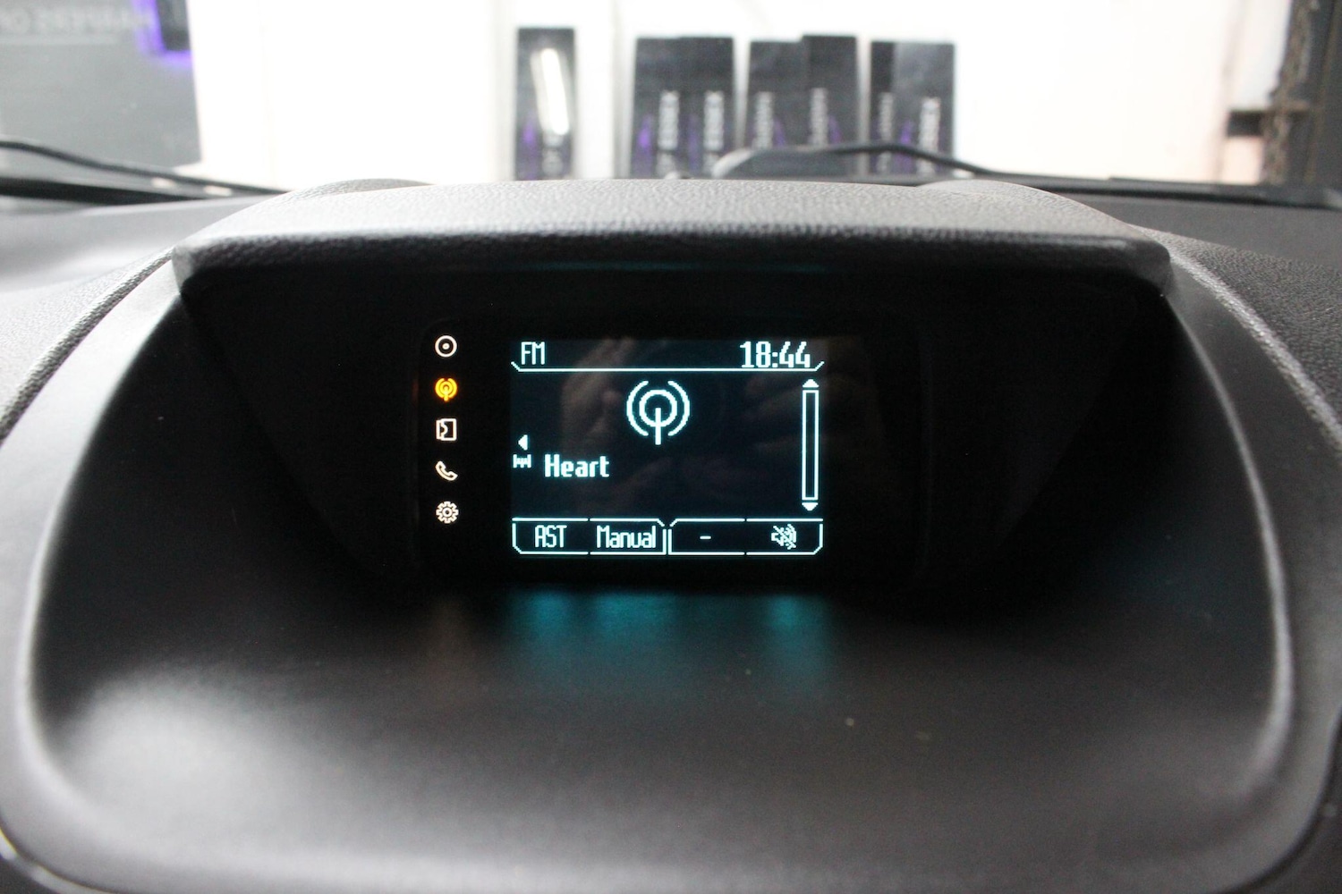 Used Ford Ecosport 2015 for sale - 76349275: Photo 28