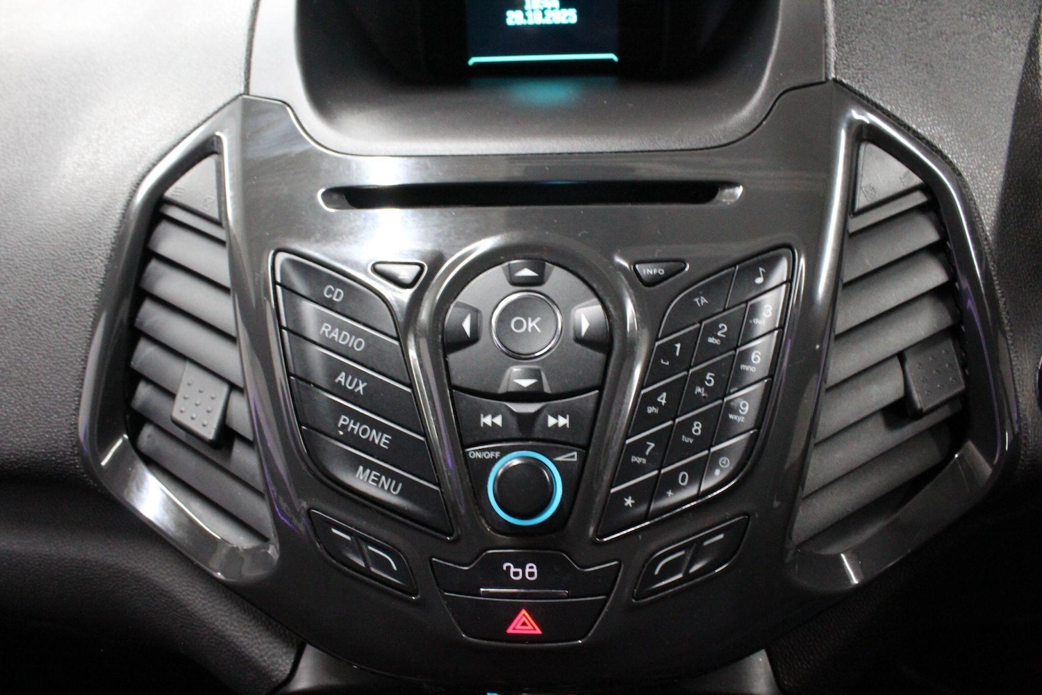 Used Ford Ecosport 2015 for sale - 76349275: Photo 36