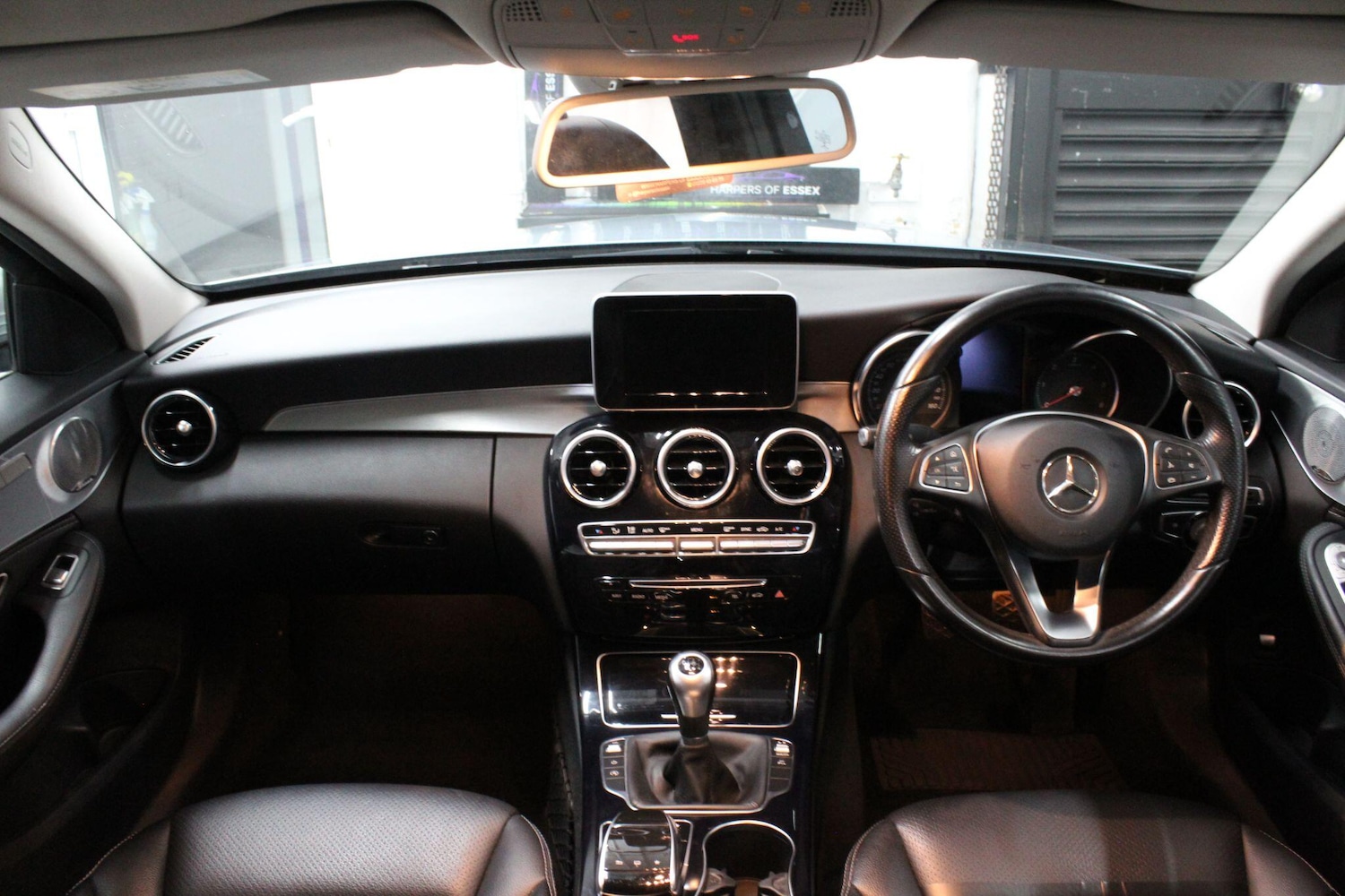 Used Mercedes-Benz C Class 2015 for sale - 76399147: Photo 14