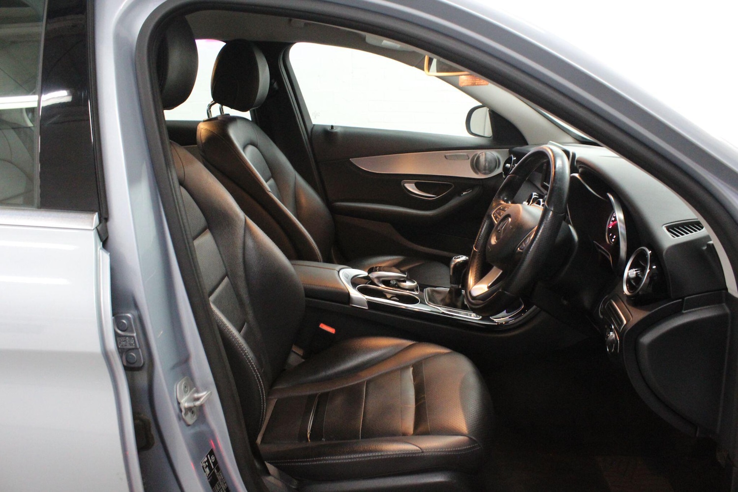 Used Mercedes-Benz C Class 2015 for sale - 76399147: Photo 15