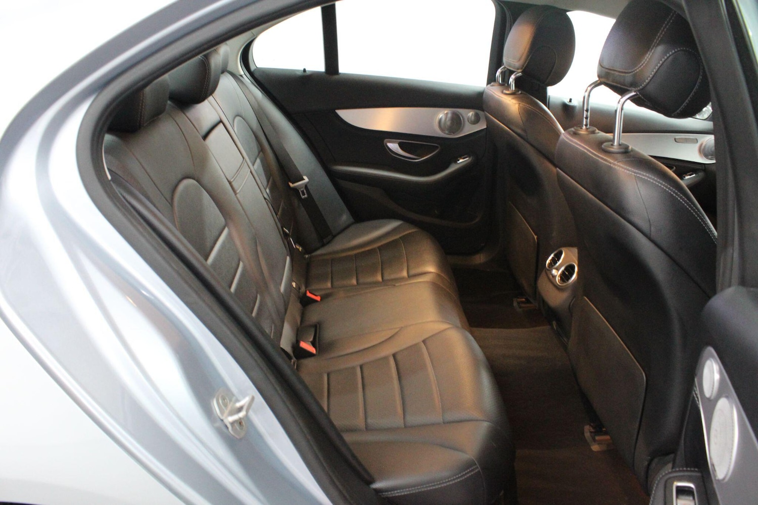 Used Mercedes-Benz C Class 2015 for sale - 76399147: Photo 17