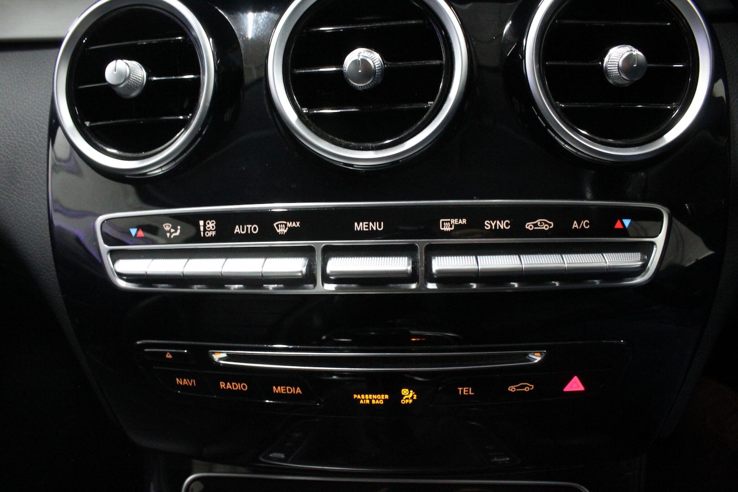 Used Mercedes-Benz C Class 2015 for sale - 76399147: Photo 21